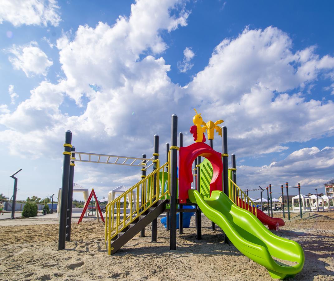 מלון זאטוקה Welcome Summer מראה חיצוני תמונה